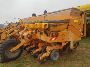 Sembradora Agrometal TX Mega 1352