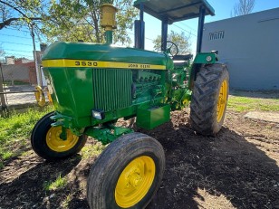 Tractor John Deere 3530