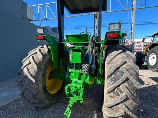 Tractor John Deere 3530