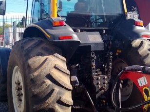 Valtra BH 180