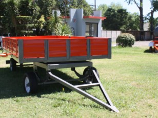 Acoplado playo 2,2x4,5 Mts Golondrin