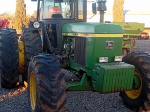 Tractor John Deere 3550 año 1996