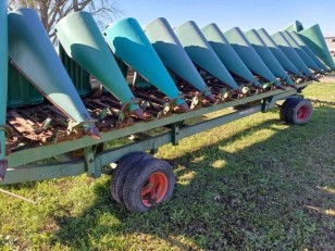 Cabezal maicero John Deere 1352