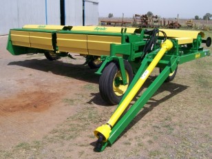Desmalezadora hileradora AgroAr 4006