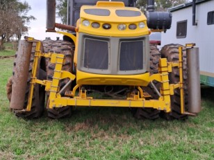 Tarctor Pauny 580 Novo