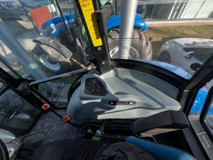 Tractor New Holland TD95D