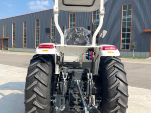 Tractor Bronco T804