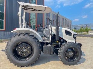 Tractor Bronco T804