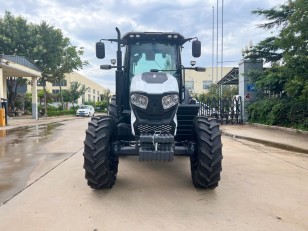 TRACTOR BRONCO 1004