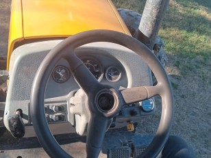 Tractor Valtra A990