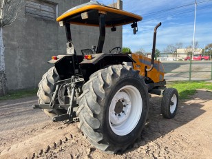 Tractor Valtra A850