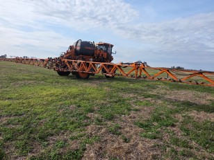 Pulverizadora Jacto 2530