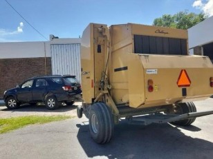 Rotoenfardadora Challenger RB56CA