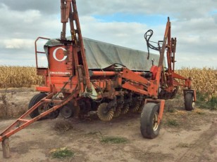 Sembradora Crucuanelli 1252