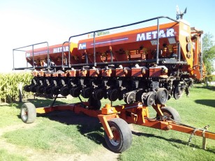 Sembradora Metar Autotrailer 12-52