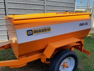 Acoplado tanque Mauro 1500 Lts.