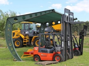 Autoelevador By Lion FR 25