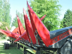Cabezal maicero de 16 surcos De Grande S