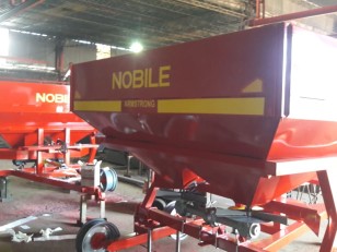 Fertilizadora Nobile 1700 Lts