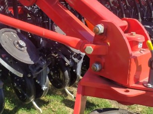 Sembradora Juber 8400