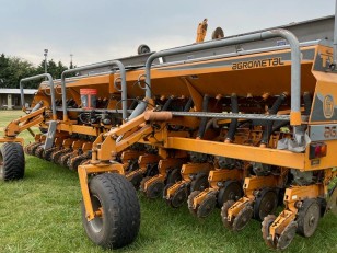 Sembradora Agrometal TX mega 20 x 42cm y