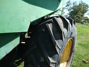 Cosechadora John Deere 1175