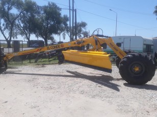 Niveladora de Arrastre El Conde NAH 3600