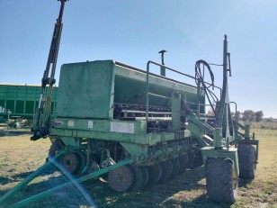 Sembradora Pierobon MD 2124