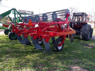 Descompactador de suelo Apache