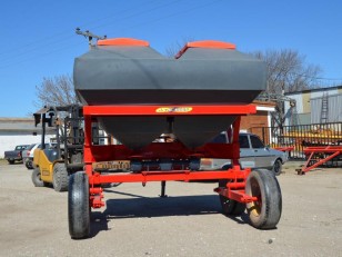 Fertilizadora JyM Moro 3000 lts