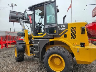 Pala cargadora Taurus CTX 926 A