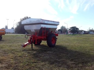 Fertilizadora Yomel Impala 10000