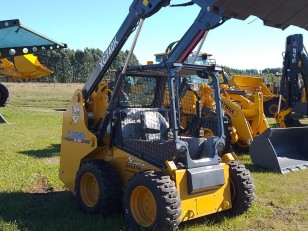 Minicargadora XCMG 740