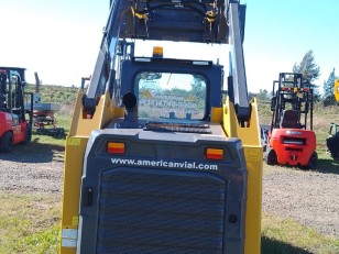Minicargadora XCMG 740