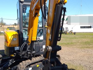 Miniexcavadora Yuchai YC35SR