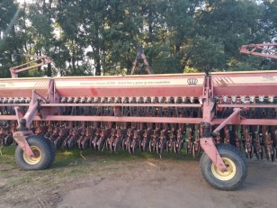 Sembradora Bertini 32000