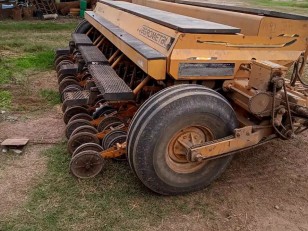 Sembradora Agrometal GX3 2521