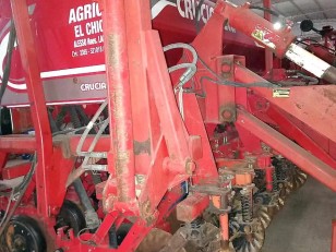 Sembradora Crucianelli Pionera 4820