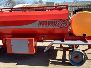 Acoplado tanque 3000 lts