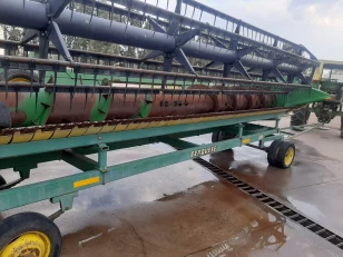Plataforma trigo soja John Deere 625F