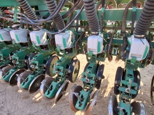 Sembradora Pierobon Multimix DC-DC 16-32