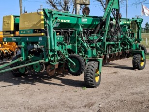 Sembradora Pierobon Multimix DC-DC 16-32