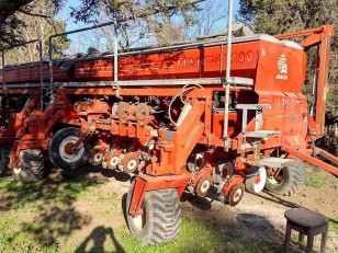 Sembradora Apache 7200 1852