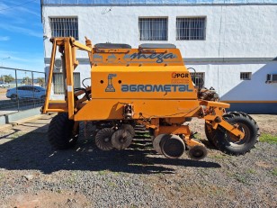 Sembradora Agrometal TX Mega