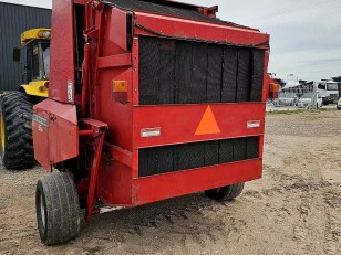 Rotoenfardadora Massey Ferguson 565T