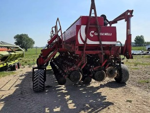 Sembradora Crucianelli Pionera V 3520