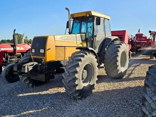 Tractor Challenger WT590