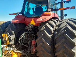 Tractor Case Magnum 305