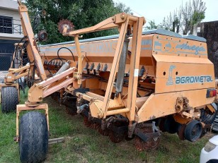 Sembradora Agrometal TX Mega 16 a 42