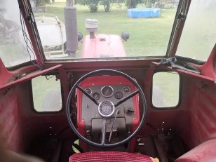 Tractor Massey Ferguson 1075